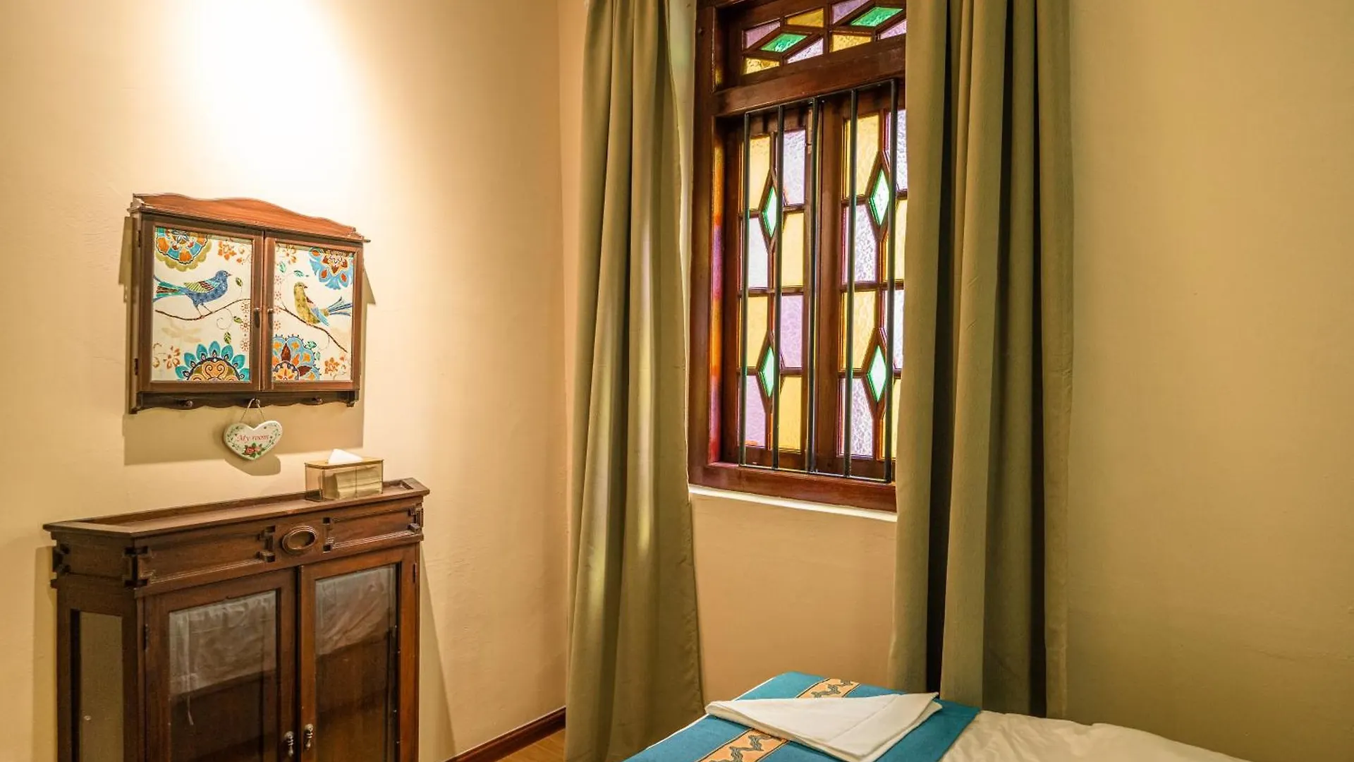Old Town Story Linn House George Town Apart Otel
