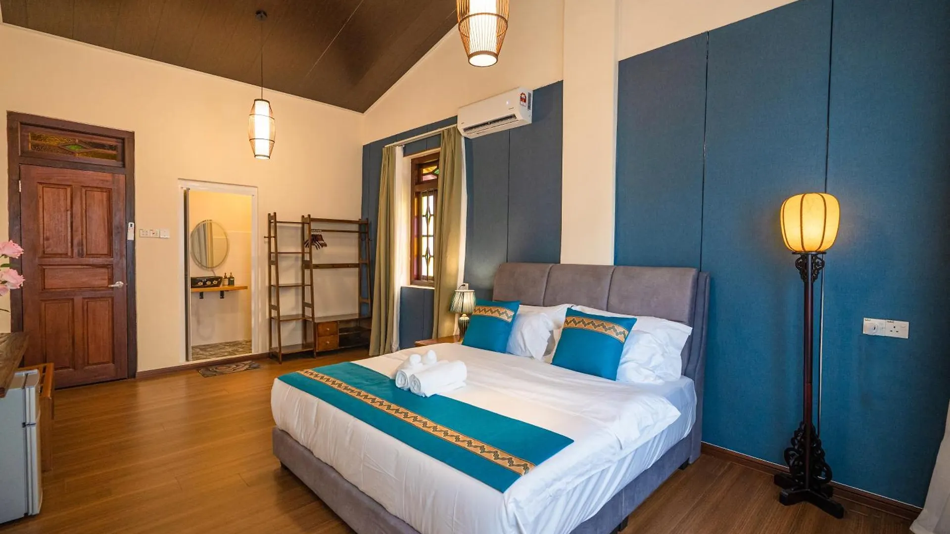 Aparthotel Old Town Story Linn House George Town