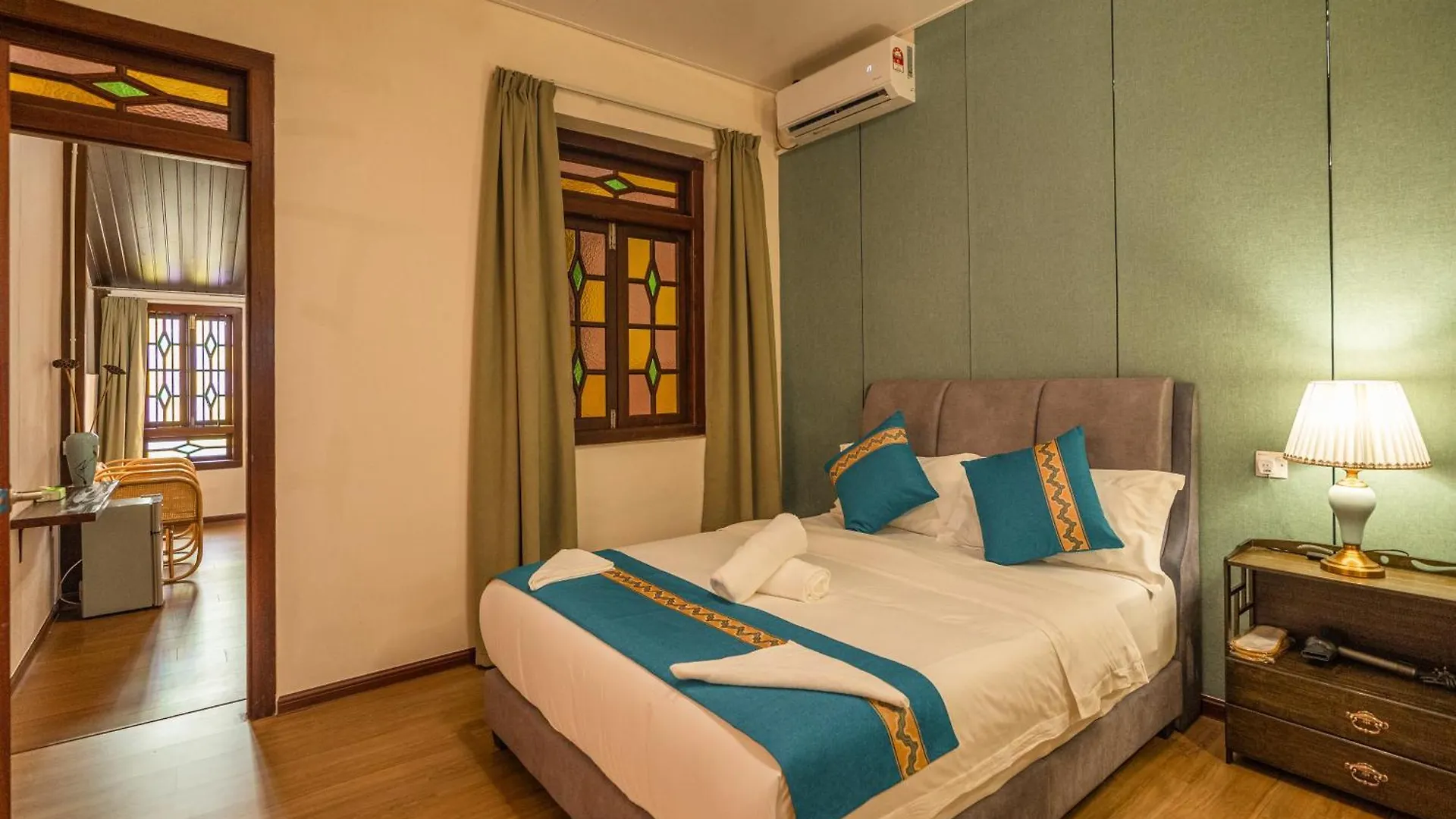 Old Town Story Linn House George Town Aparthotel